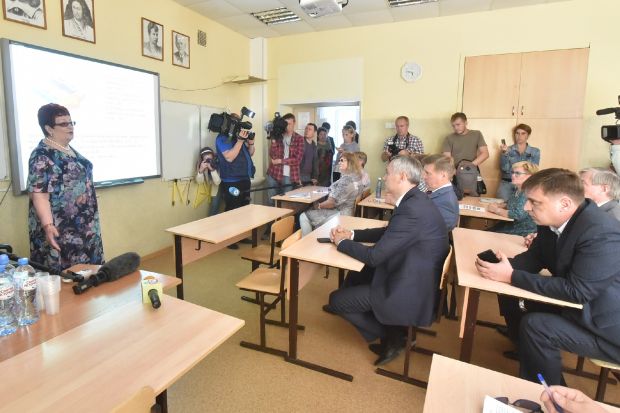 Родители из гимназии №3 через «Навигатор» отвечают Вячеславу Набивичу