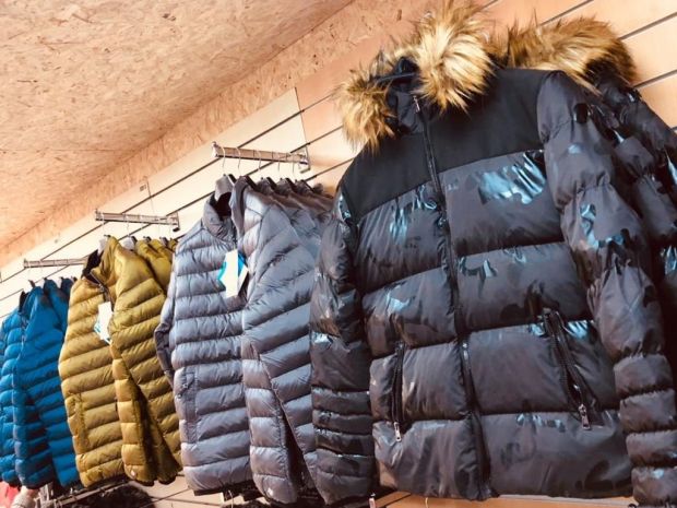 Аутлет брендовой одежды открыли на ОбьГЭС