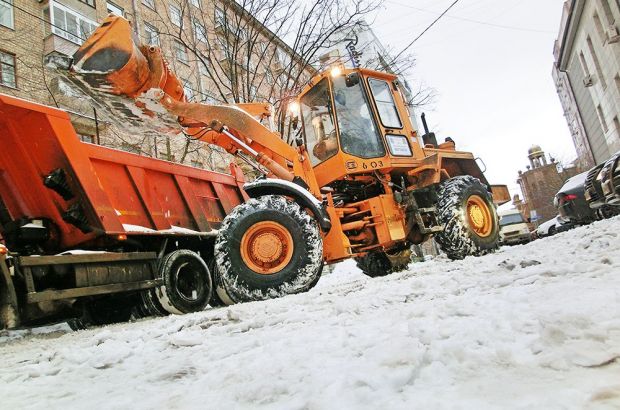 В выходные снег будут убирать с дорог Академгородка