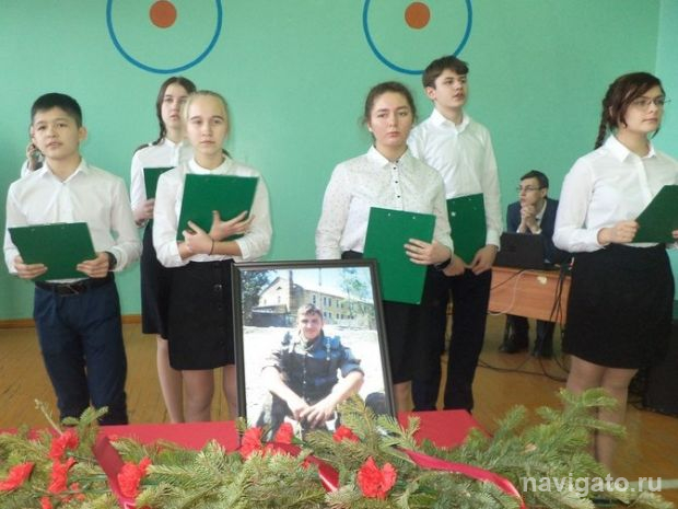«Чтоб стать мужчиной, мало им родиться…»