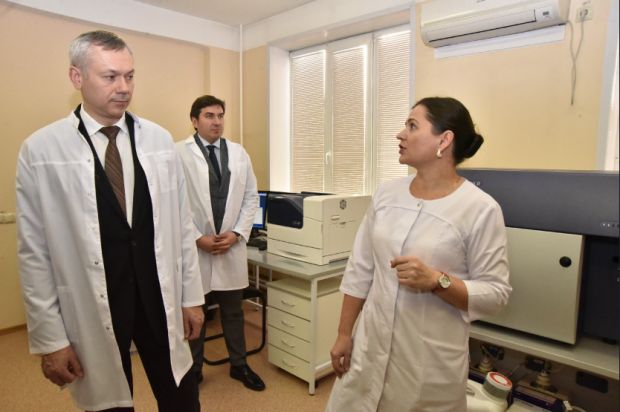 Андрей Травников побывал в НИИ фундаментальной и клинической иммунологии