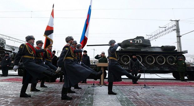Легендарные Т-34 привезли в Новосибирск