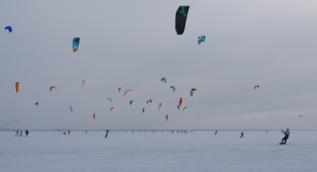 «Весна в воздухе»: яркие состязания по сноукайтингу пройдут на Обском море