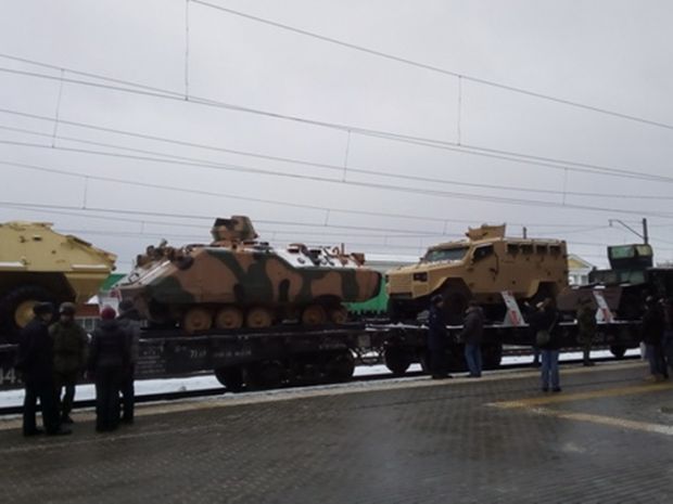 Эшелон с трофейной техникой из Сирии едет в Новосибирск