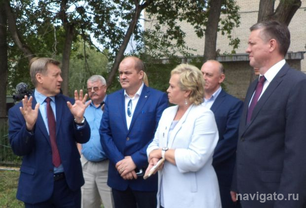 К 1 сентября – стадион в подарок от строителей
