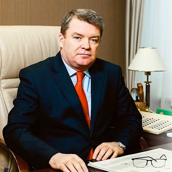 У председателя СО РАН Валентина Пармона – новый заместитель