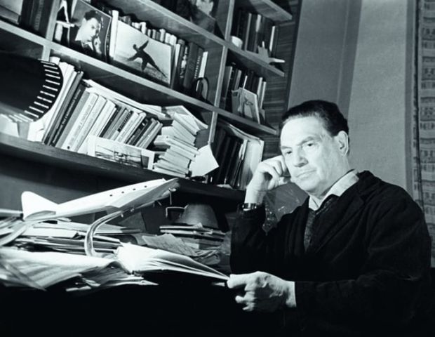 Завещание гения: вскрыть документы в 2197 году