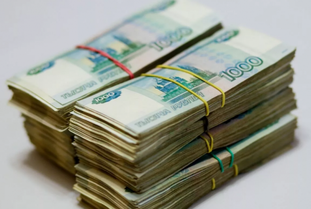 Минимальный размер оплаты труда в России вырос на  850 рублей