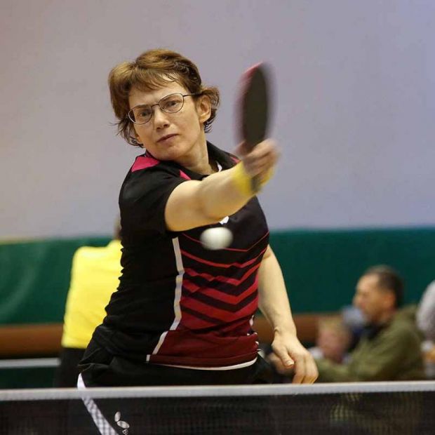 Ветераны из Советского района переиграли всех в настольный теннис