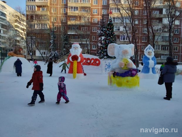 Снежный городок из Советского района вновь победил в городском конкурсе