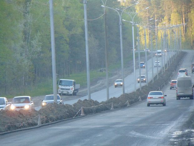 На участке Бердского шоссе в Советском районе начали ремонт