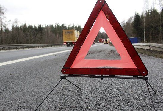 Жуткое ДТП субботы: сбитая женщина влетела в стекло и убила пассажира ВАЗа