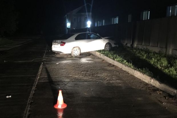 Двое пострадали в ночном ДТП в Советском районе. Водитель скрылся