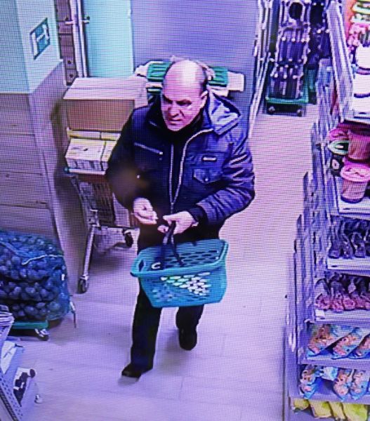 Полиция Советского района просит помощи в поисках вора