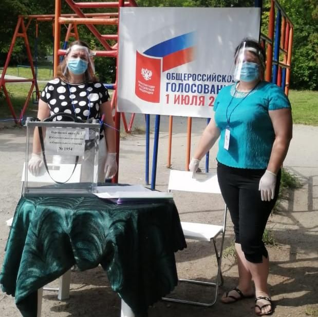 Проголосовать по изменениям в Конституцию можно во дворах и на остановках