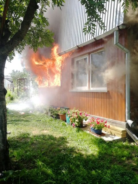 Горели два дома в СНТ «Нива» недалеко от Академгородка
