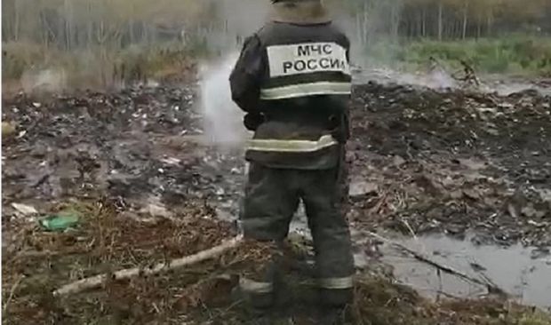 Свалка возле Хилокского рынка снова загорелась