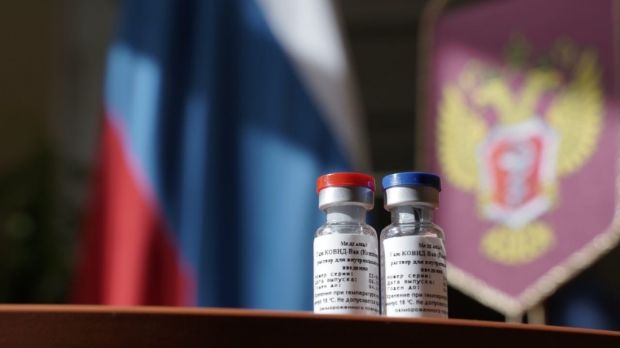 Первая партия вакцины от коронавируса скоро поступит в регионы