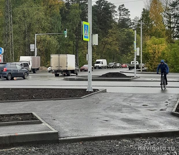 Ремонт перекрестка на Бердском шоссе задержал перенос спецкабелей