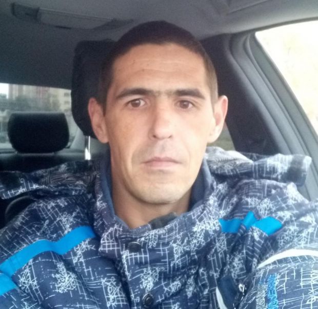 Бердский таксист начал возить медиков по вызовам. Мэрия и врачи благодарны