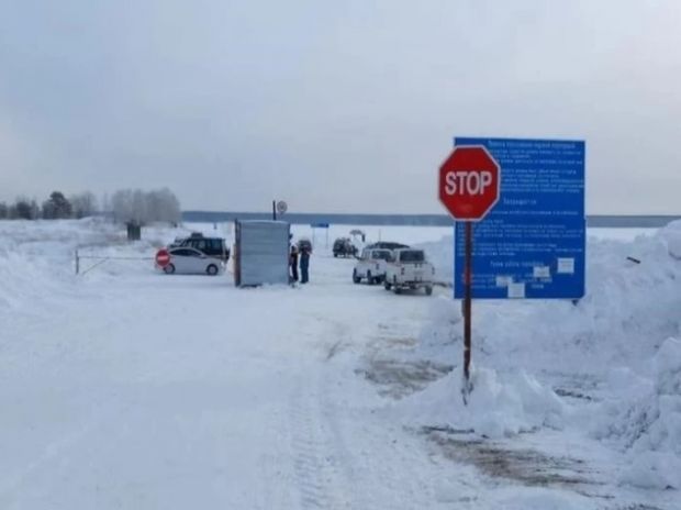 Троим рыбакам на Обском море потребовалась помощь спасателей