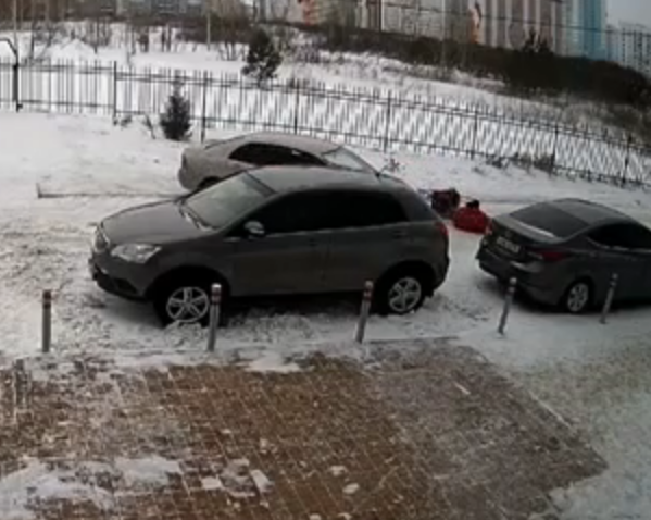 СК возбудил уголовное дело на водителя, сбившего мать с ребенком