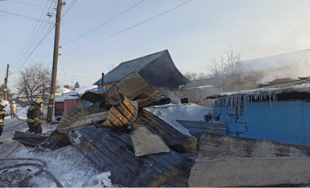 Неосторожное обращение с огнем могло стать причиной гибели детей в Новосибирске