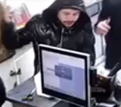 Полиция Новосибирска просит помощи в опознании грабителей