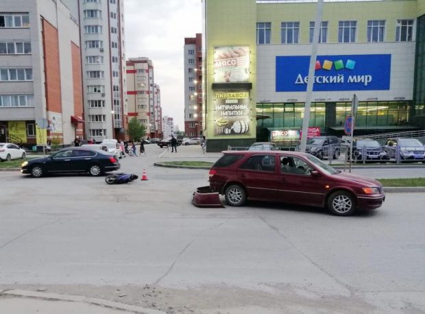 Подросток на мопеде попал в ДТП в Бердске