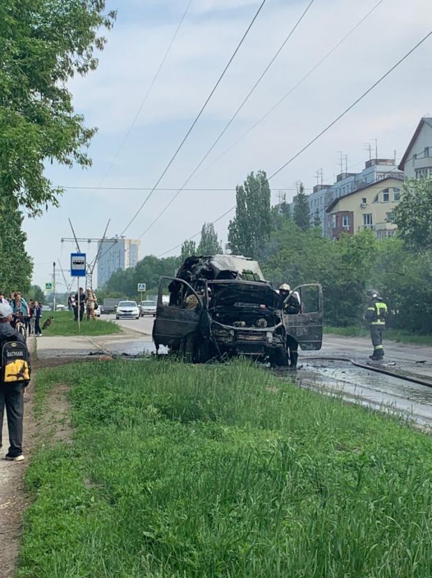 В Советском районе загорелась маршрутка с пассажирами