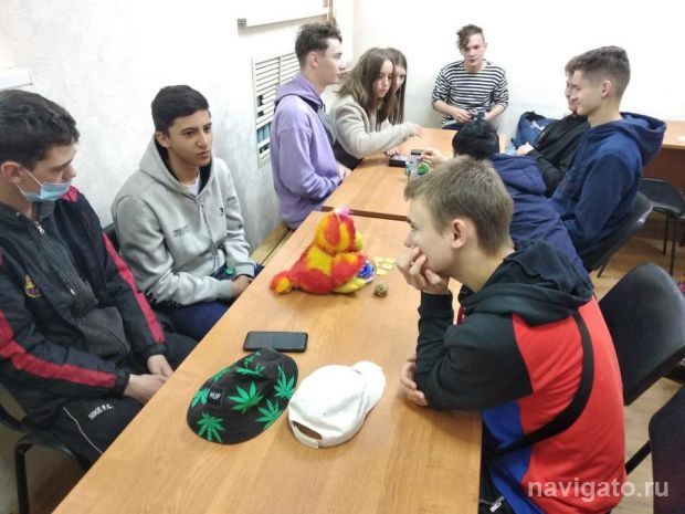 Студенты Новоколледжа нашли сокровища на набережной водохранилища