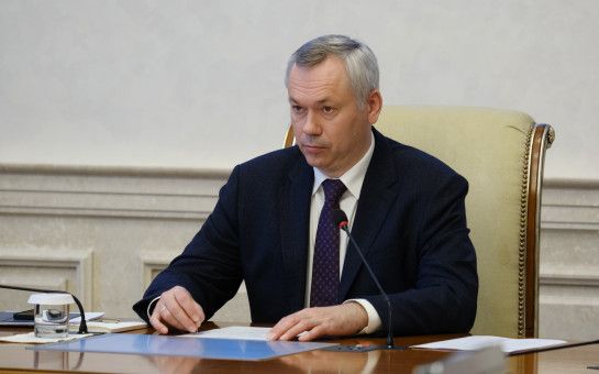 Губернатор потребовал решить вопрос с нехваткой вакцины от COVID