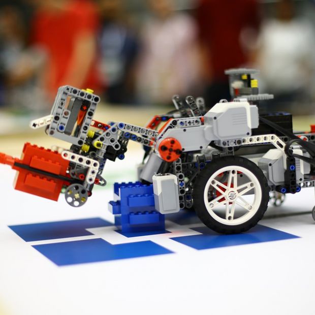 Робототехники 112-й школы взяли серебро на Всероссийской олимпиаде