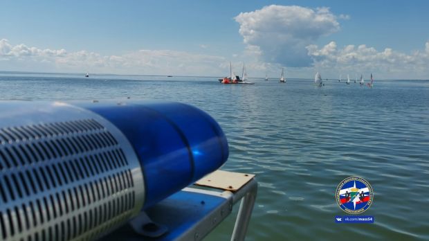 Молодого человека унесло в море на доске для sup-бординга