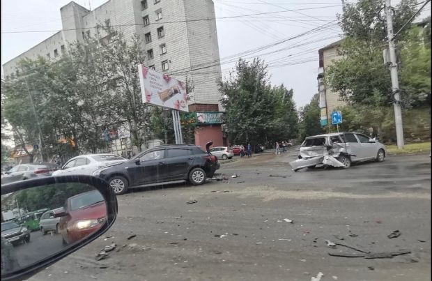 Утром семь машин попали в ДТП в Ленинском районе