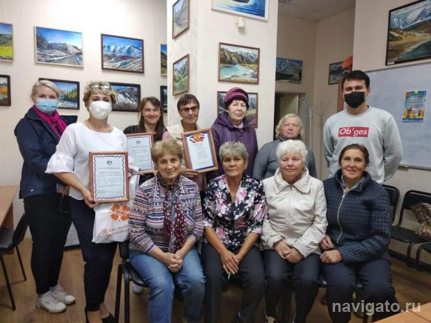 На ОбьГЭС поздравили парикмахеров с профессиональным праздником