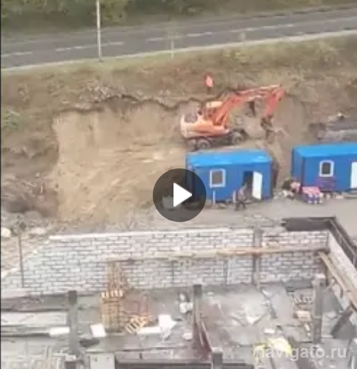 Жители Нижней Ельцовки обеспокоены работой техники около дороги