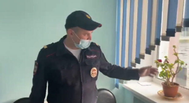Полицейский из Кольцово во время выборов задержал преступника