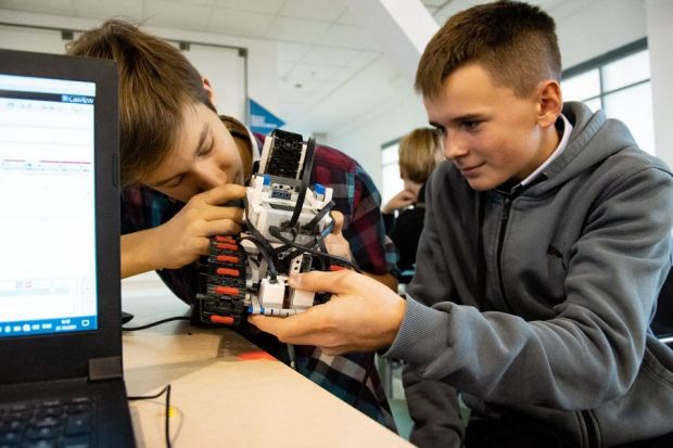 В Академпарке прошел Школьный технический форум НГУ
