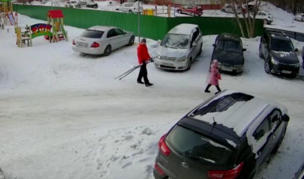 На улице Иванова спугнули преследователя маленькой девочки