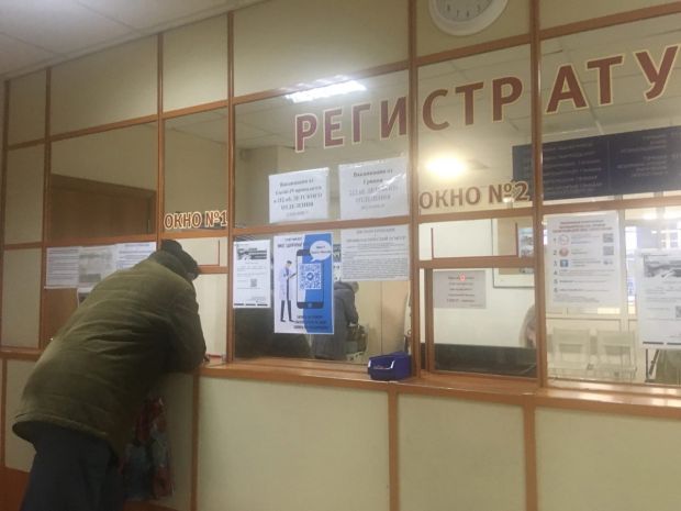 В марте власти планируют отменить QR-коды и снять некоторые ограничения