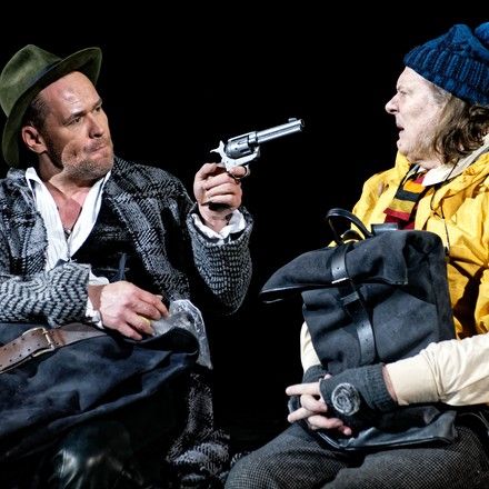 Актеры Московского Театра сатиры приглашают на спектакль «Лес»