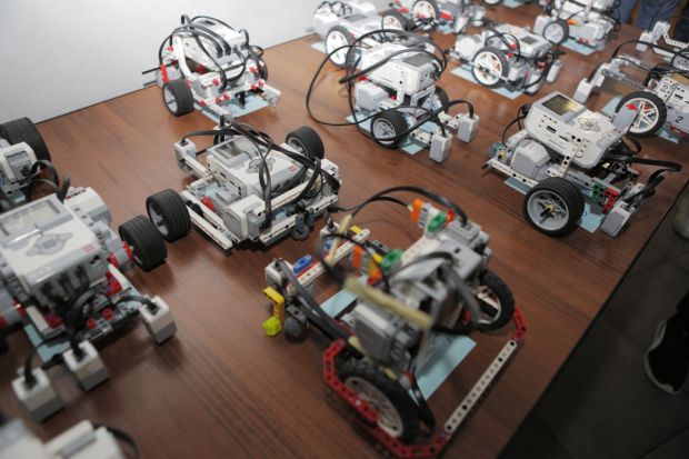 Школьники Советского района в числе лучших по робототехнике