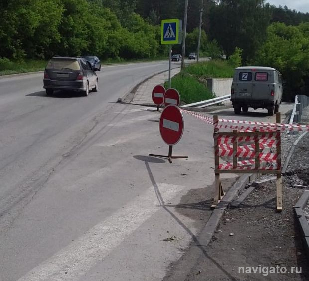 В Нижней Ельцовке возникла угроза для дороги по улице Лесосечной