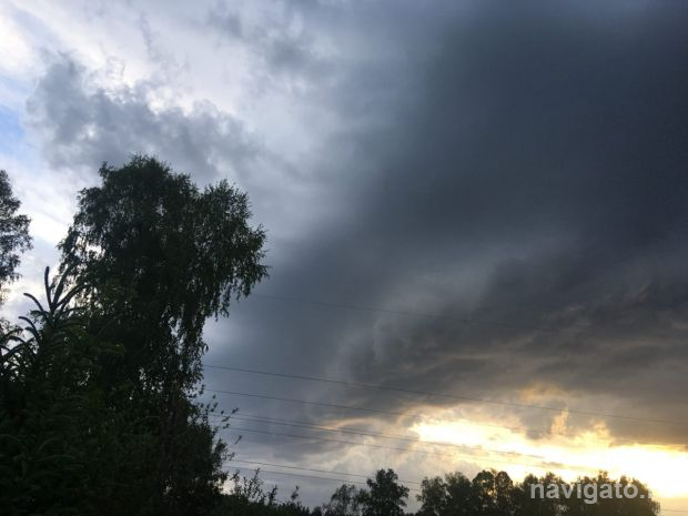 На Новосибирск надвигаются грозы и ливни