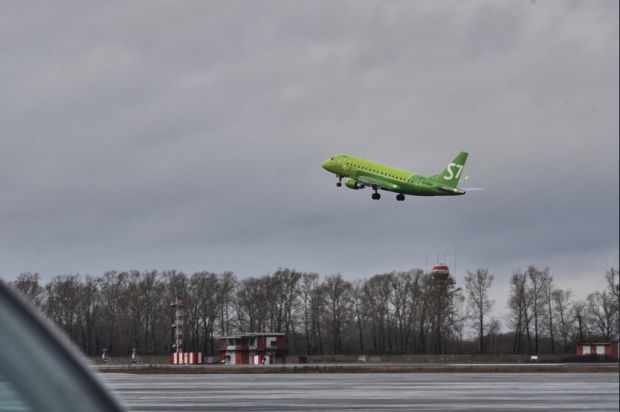 Новый комплекс взлетно-посадочной полосы аэропорта Толмачева сдан