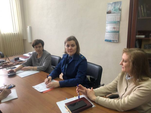 Прокуратура выявила нарушения в школах Советского района