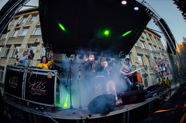 Проезд по Университетскому проспекту перекроют на время рок-фестиваля «Маёвка»