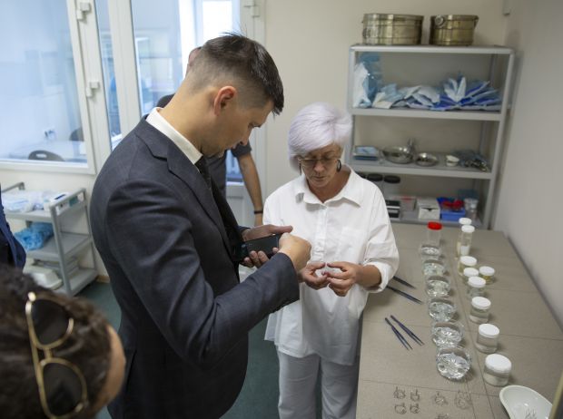 Новые технологии лечения представили в клинике Мешалкина