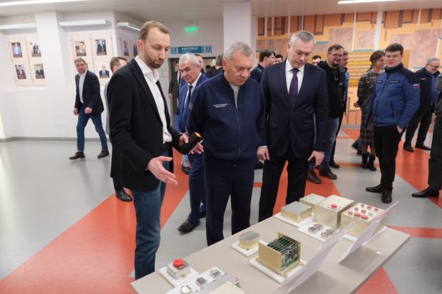 Делегация «Роскосмоса» побывала в Академгородке